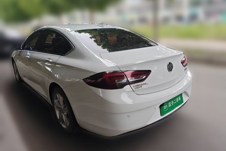 Used Buick Regal 2017 20T Elite Edition Rear Left 45 Deg