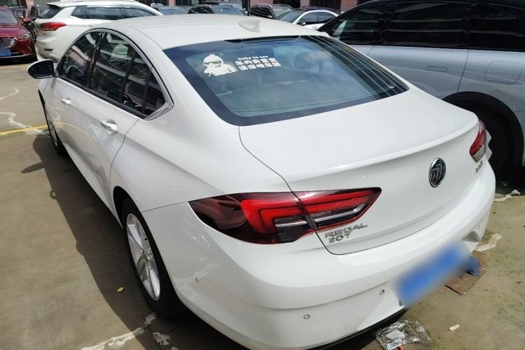 Used Buick Regal 2017 20T Luxury Model Rear Left 45 Deg