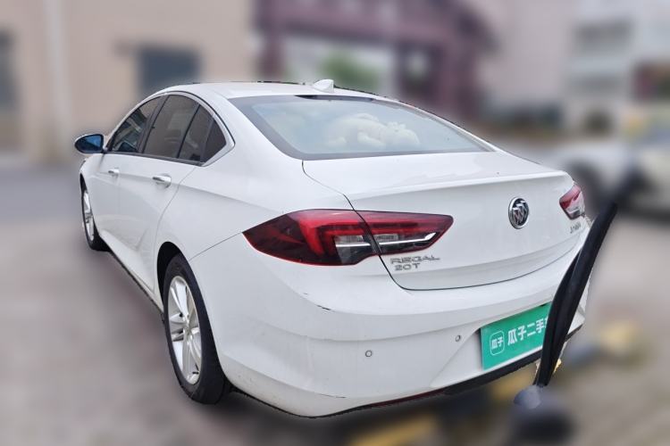 Used Buick Regal 2017 20T Elite Edition Rear Left 45 Deg