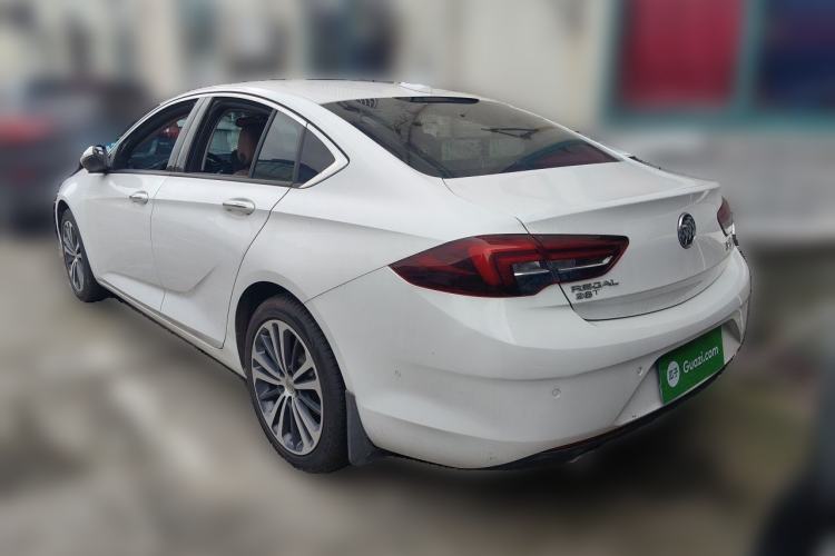 Used Buick Regal 2017 28T Luxury Edition Rear Left 45 Deg