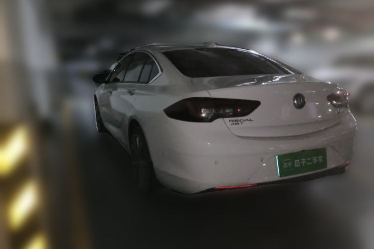 Used Buick Regal 2017 28T Luxury Edition Rear Left 45 Deg
