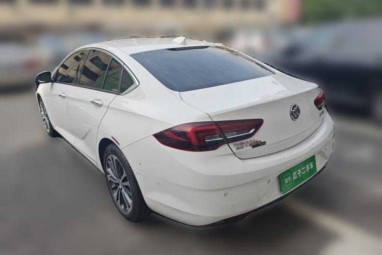 Used Buick Regal 2017 28T Luxury Edition Rear Left 45 Deg