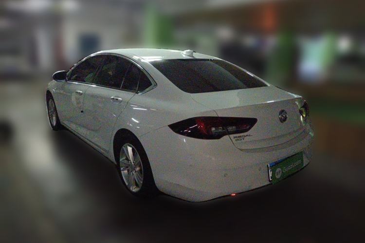 Used Buick Regal 2017 20T Elite Edition Rear Left 45 Deg