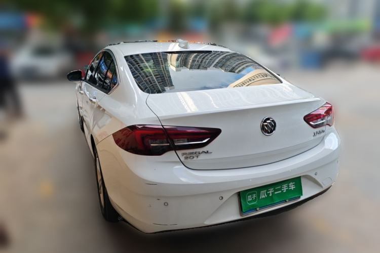 Used Buick Regal 2017 20T Elite Edition Rear Left 45 Deg