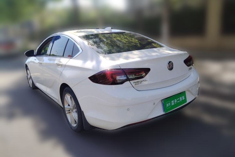 Used Buick Regal 2017 20T Elite Edition Rear Left 45 Deg
