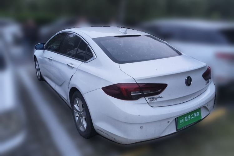 Used Buick Regal 2017 20T Elite Edition Rear Left 45 Deg