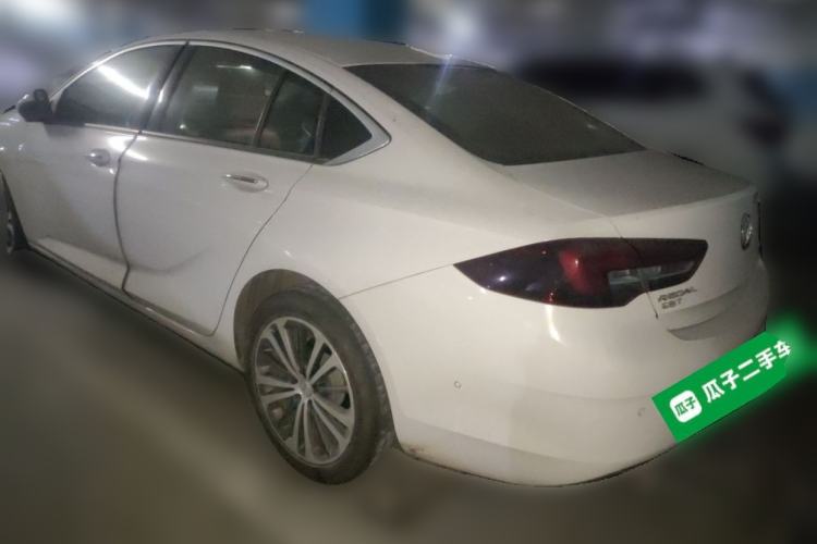 Used Buick Regal 2017 28T Prestige Model Rear Left 45 Deg