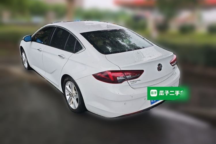 Used Buick Regal 2017 20T Elite Edition Rear Left 45 Deg