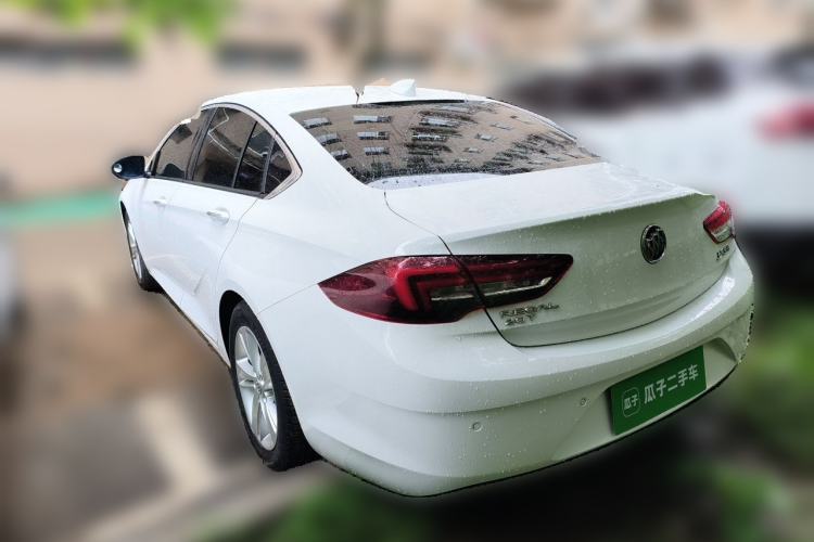 Used Buick Regal 2017 20T Elite Edition Rear Left 45 Deg