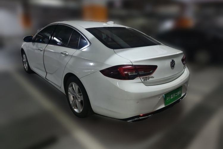 Used Buick Regal 2017 20T Elite Edition Rear Left 45 Deg
