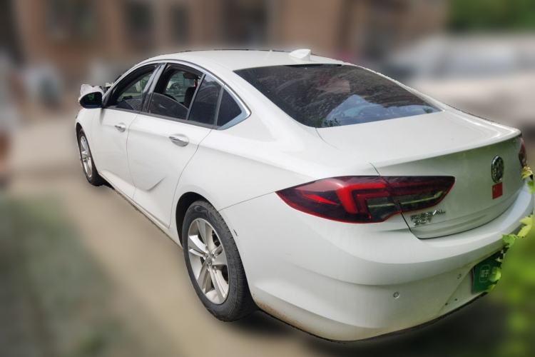 Used Buick Regal 2017 20T Elite Edition Rear Left 45 Deg