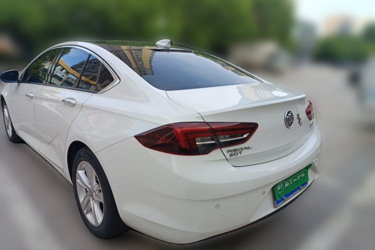 Used Buick Regal 2017 20T Elite Edition Rear Left 45 Deg
