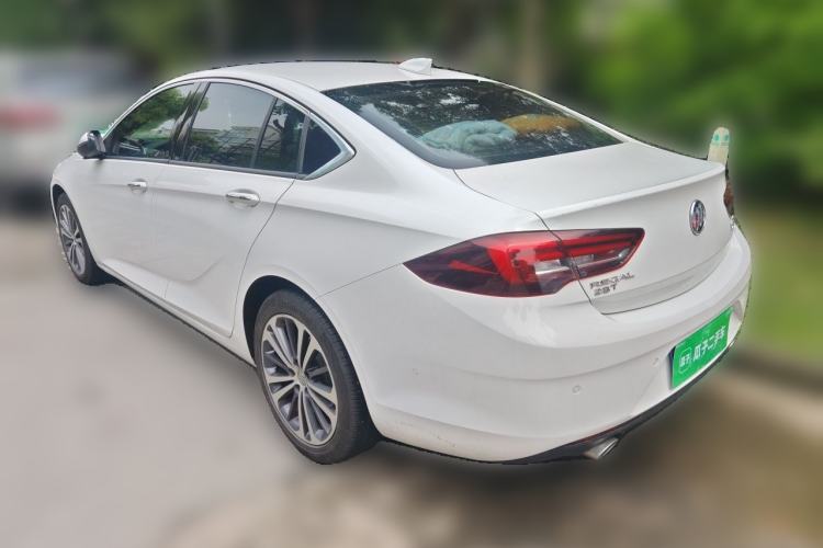 Used Buick Regal 2017 28T Luxury Edition Rear Left 45 Deg