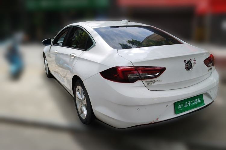 Used Buick Regal 2017 20T Elite Edition Rear Left 45 Deg