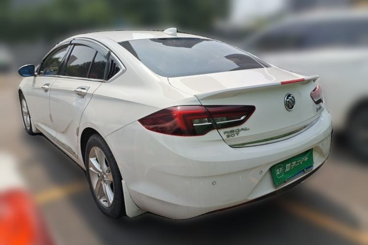 Used Buick Regal 2017 20T Elite Edition Rear Left 45 Deg