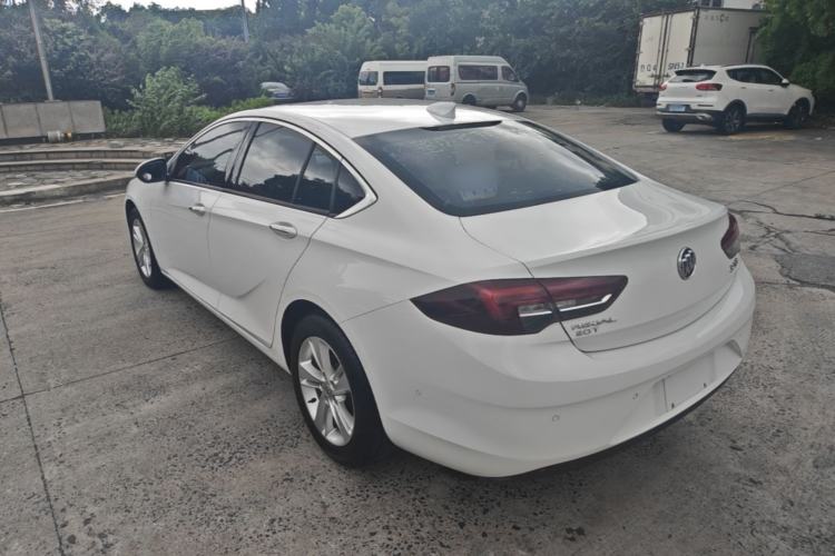Used Buick Regal 2017 20T Luxury Model Rear Left 45 Deg