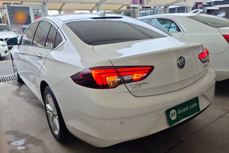 Used Buick Regal 2017 20T Elite Edition Rear Left 45 Deg