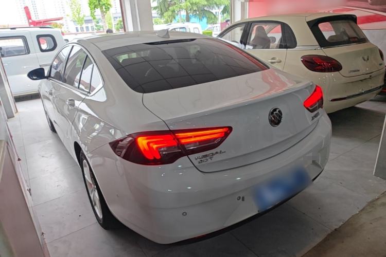 Used Buick Regal 2017 20T Luxury Model Rear Left 45 Deg