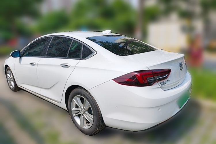 Used Buick Regal 2017 20T Luxury Model Rear Left 45 Deg
