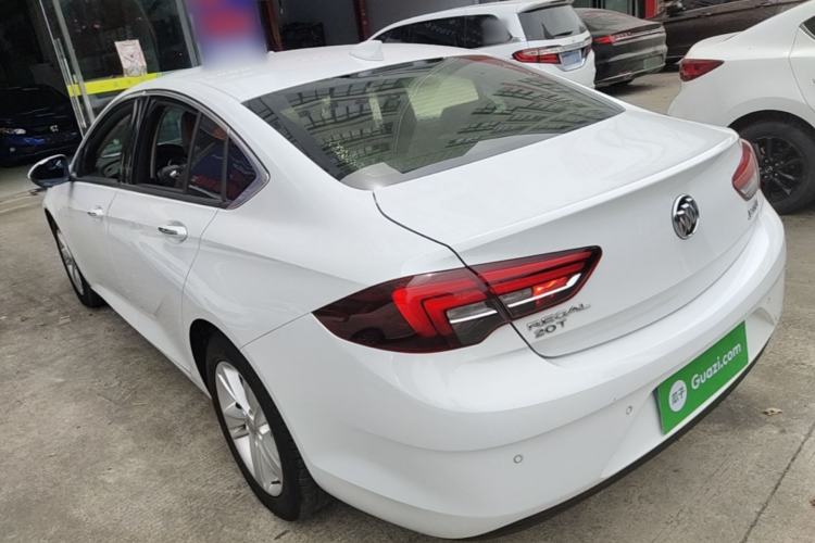 Used Buick Regal 2017 20T Elite Edition Rear Left 45 Deg