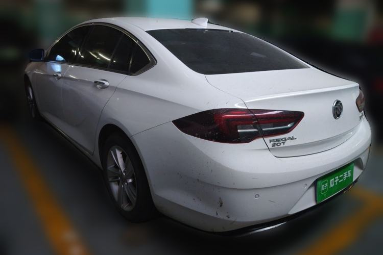 Used Buick Regal 2017 20T Elite Edition Rear Left 45 Deg