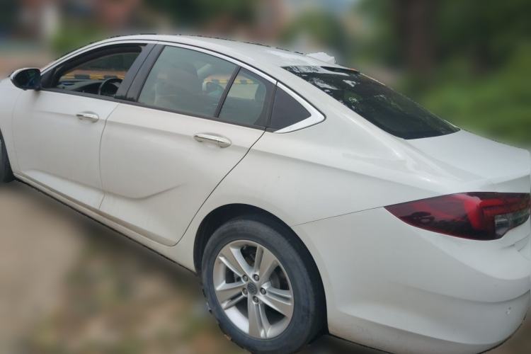 Used Buick Regal 2017 20T Elite Edition Rear Left 45 Deg