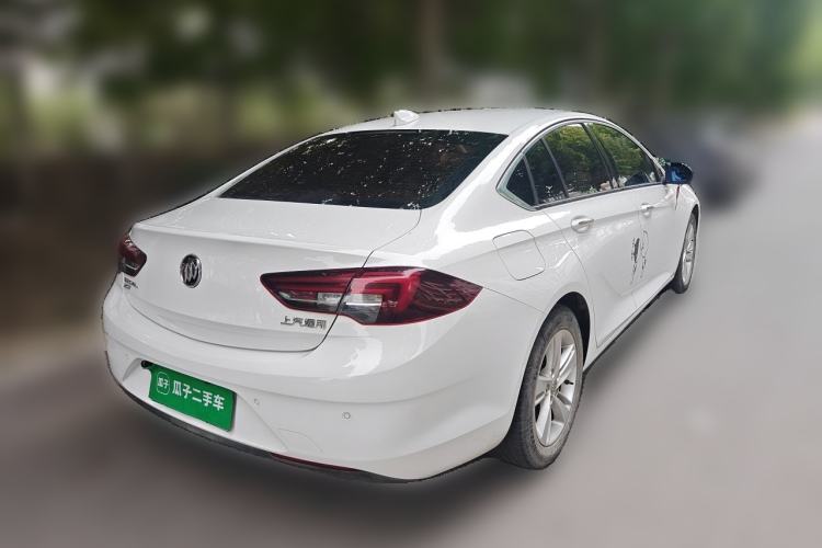 Used Buick Regal 2017 20T Elite Edition Rear Right 45 Deg