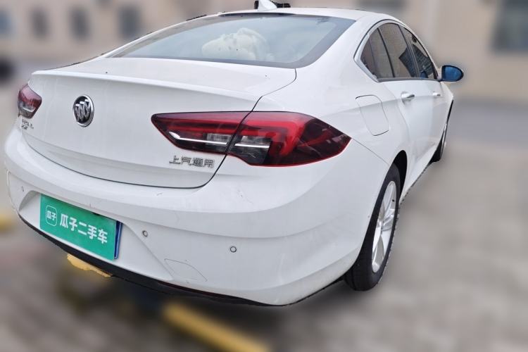 Used Buick Regal 2017 20T Elite Edition Rear Right 45 Deg