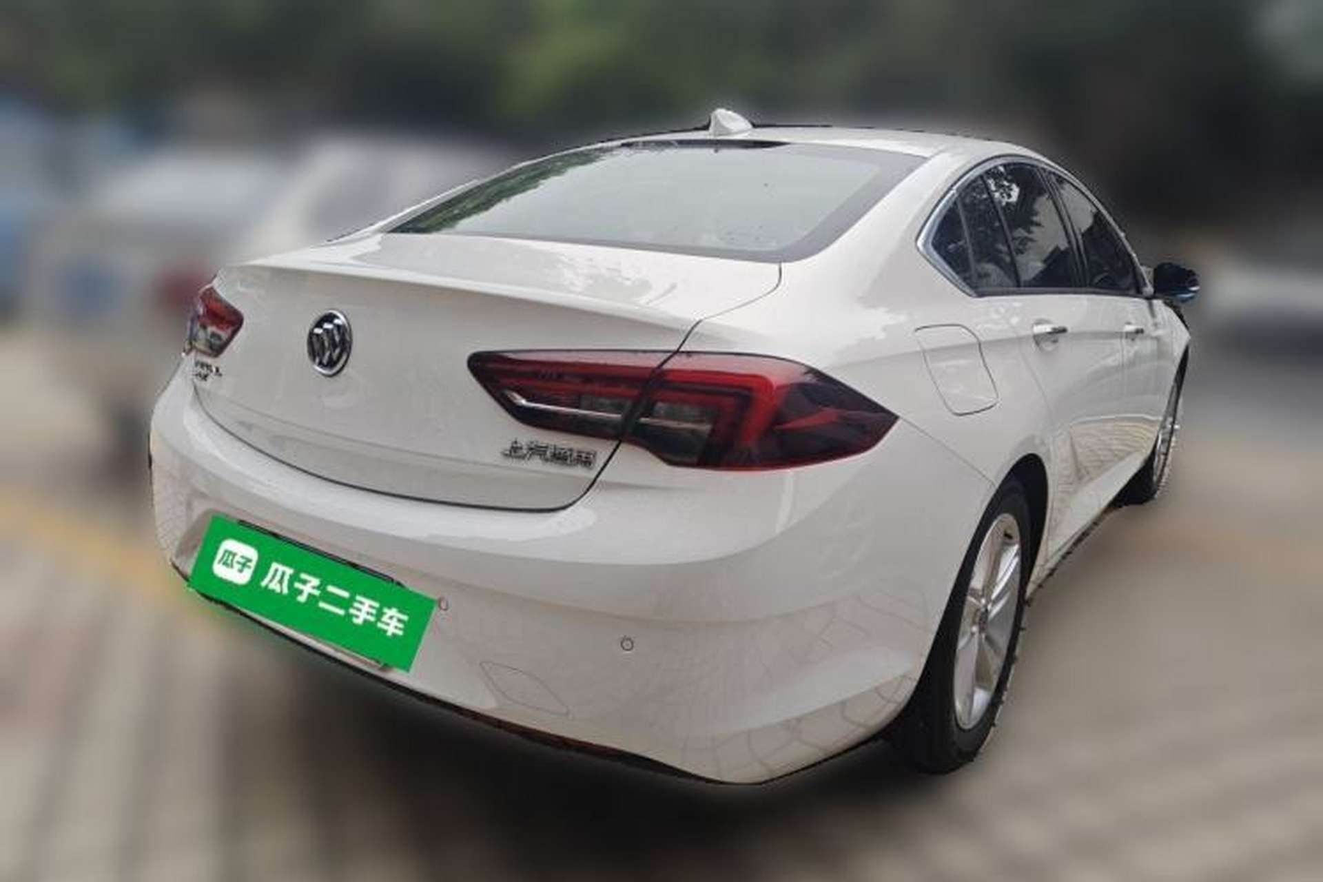 Used Buick Regal 2017 20T Elite Edition Rear Right 45 Deg
