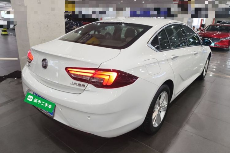 Used Buick Regal 2017 20T Elite Edition Rear Right 45 Deg