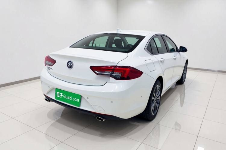 Used Buick Regal 2017 20T Prestige Model Rear Right 45 Deg