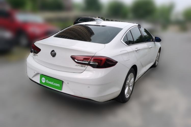 Used Buick Regal 2017 20T Elite Edition Rear Right 45 Deg