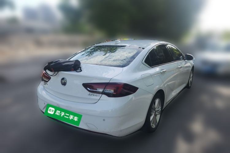 Used Buick Regal 2017 20T Elite Edition Rear Right 45 Deg