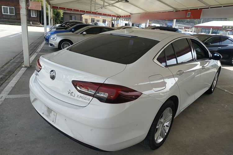 Used Buick Regal 2017 20T Luxury Model Rear Right 45 Deg