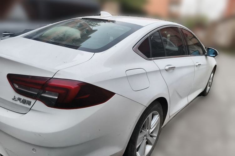 Used Buick Regal 2017 20T Elite Edition Rear Right 45 Deg