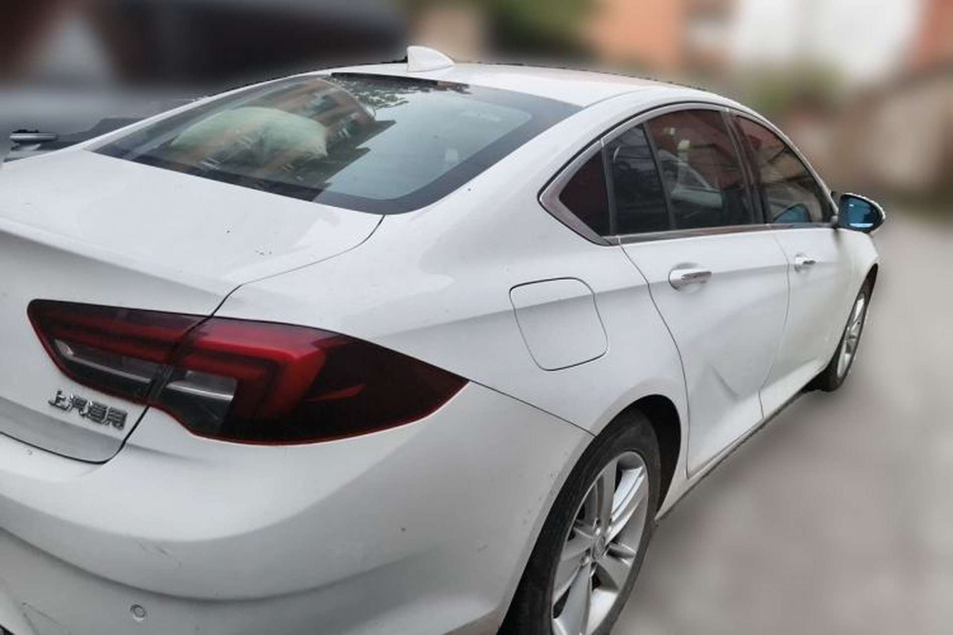 Used Buick Regal 2017 20T Elite Edition Rear Right 45 Deg