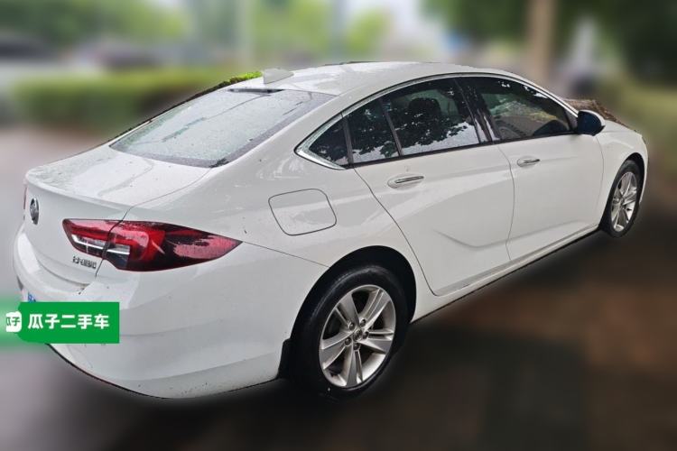 Used Buick Regal 2017 20T Elite Edition Rear Right 45 Deg