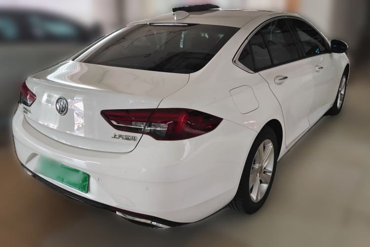 Used Buick Regal 2017 20T Elite Edition Rear Right 45 Deg