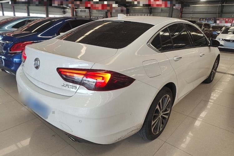 Used Buick Regal 2017 28T Luxury Edition Rear Right 45 Deg