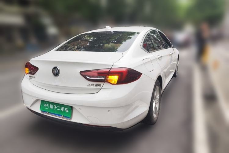 Used Buick Regal 2017 20T Elite Edition Rear Right 45 Deg