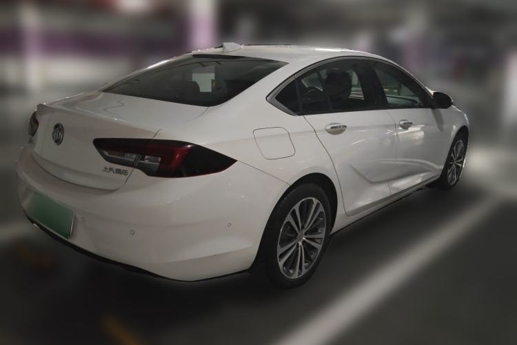 Used Buick Regal 2017 28T Luxury Edition Rear Right 45 Deg