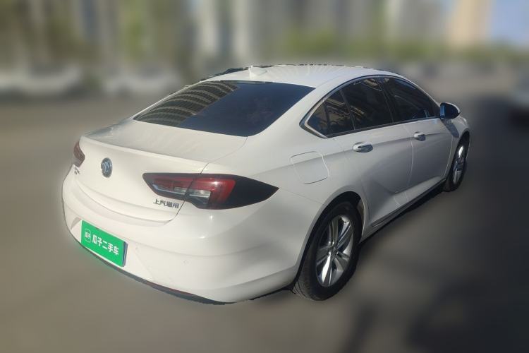 Used Buick Regal 2017 20T Elite Edition Rear Right 45 Deg