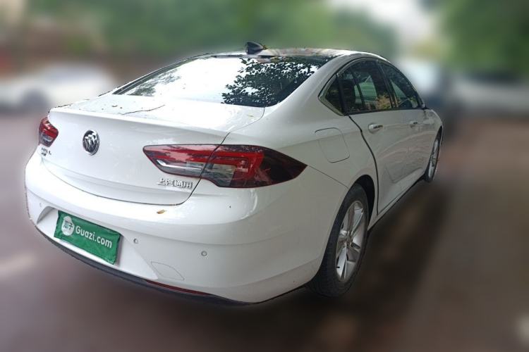 Used Buick Regal 2017 20T Elite Edition Rear Right 45 Deg