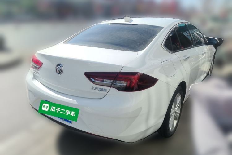 Used Buick Regal 2017 20T Elite Edition Rear Right 45 Deg