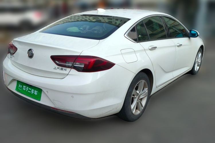 Used Buick Regal 2017 20T Elite Edition Rear Right 45 Deg