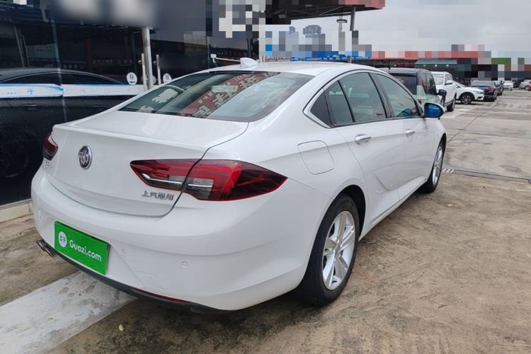 Used Buick Regal 2017 20T Elite Edition Rear Right 45 Deg