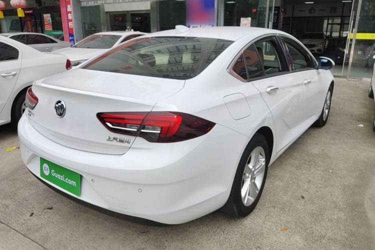 Used Buick Regal 2017 20T Elite Edition Rear Right 45 Deg