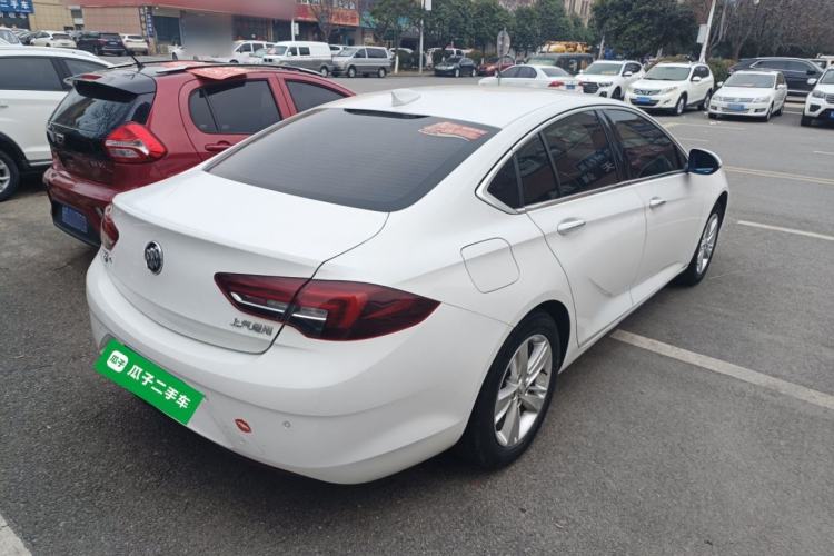 Used Buick Regal 2017 20T Elite Edition Rear Right 45 Deg