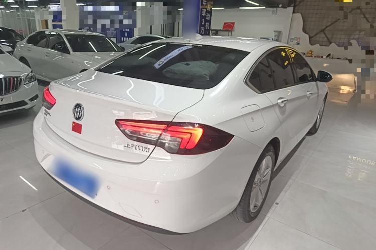 Used Buick Regal 2017 20T Elite Edition Rear Right 45 Deg