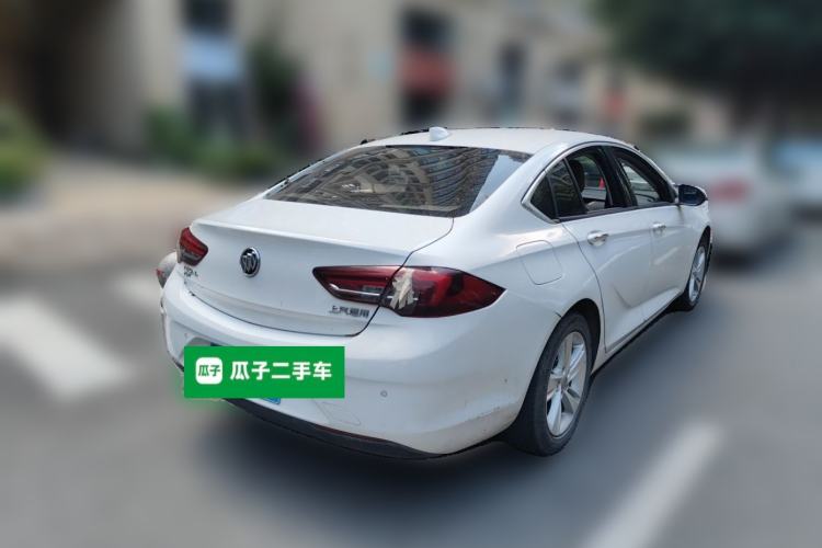 Used Buick Regal 2017 20T Elite Edition Rear Right 45 Deg